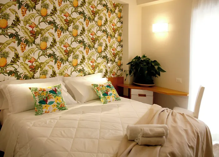 Hotel Montecarlo - Vista Mare con Piscina&Area Fitness Riccione